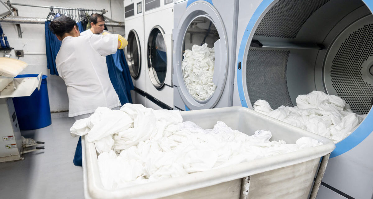 Healthcare Laundry Guidelines: Avoid These 4 Mistakes in Your Linen Management