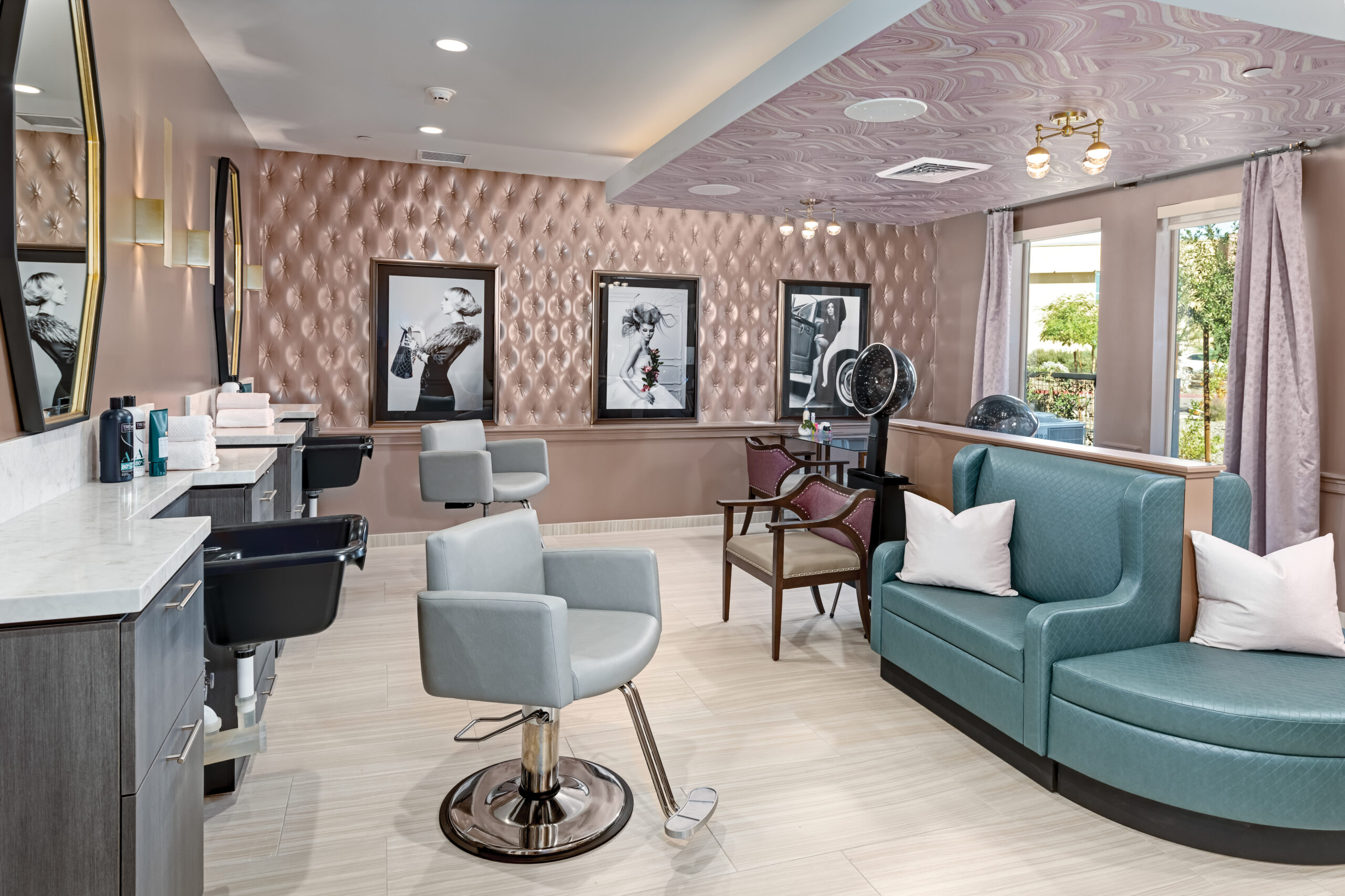 Avanti_PeoriaAZ_19 Feminine Salon, pink walls and green seating