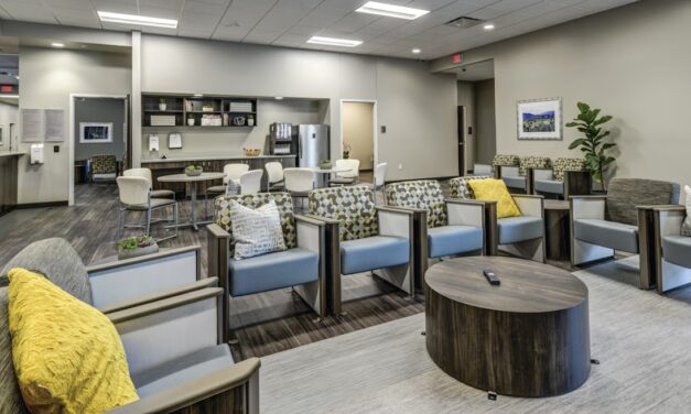 4 Tips for Choosing the Best Hospital Waiting Room Furniture