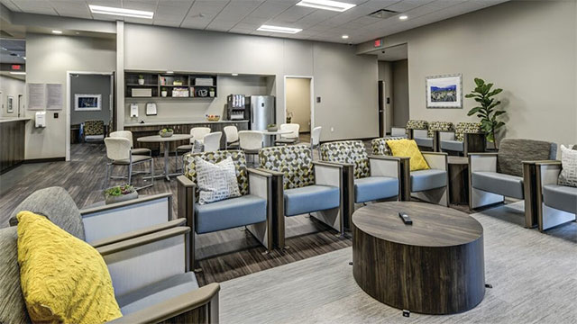 4 Tips for Choosing the Best Hospital Waiting Room Furniture